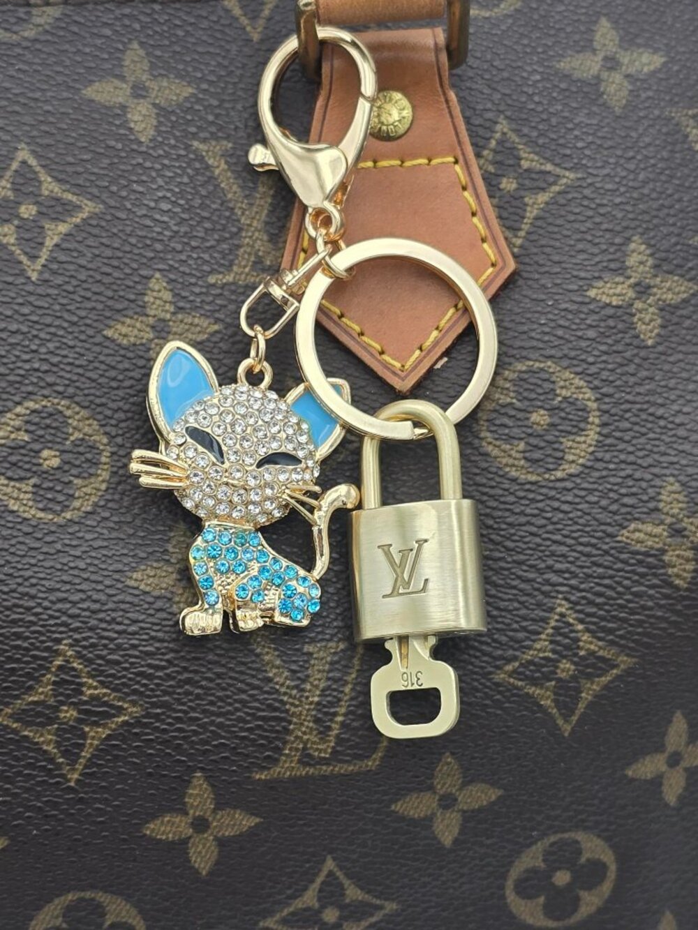 Louis Vuitton Gold Lock 🔑 Authentic LV Padlock + Unbranded Cat Bag Charm